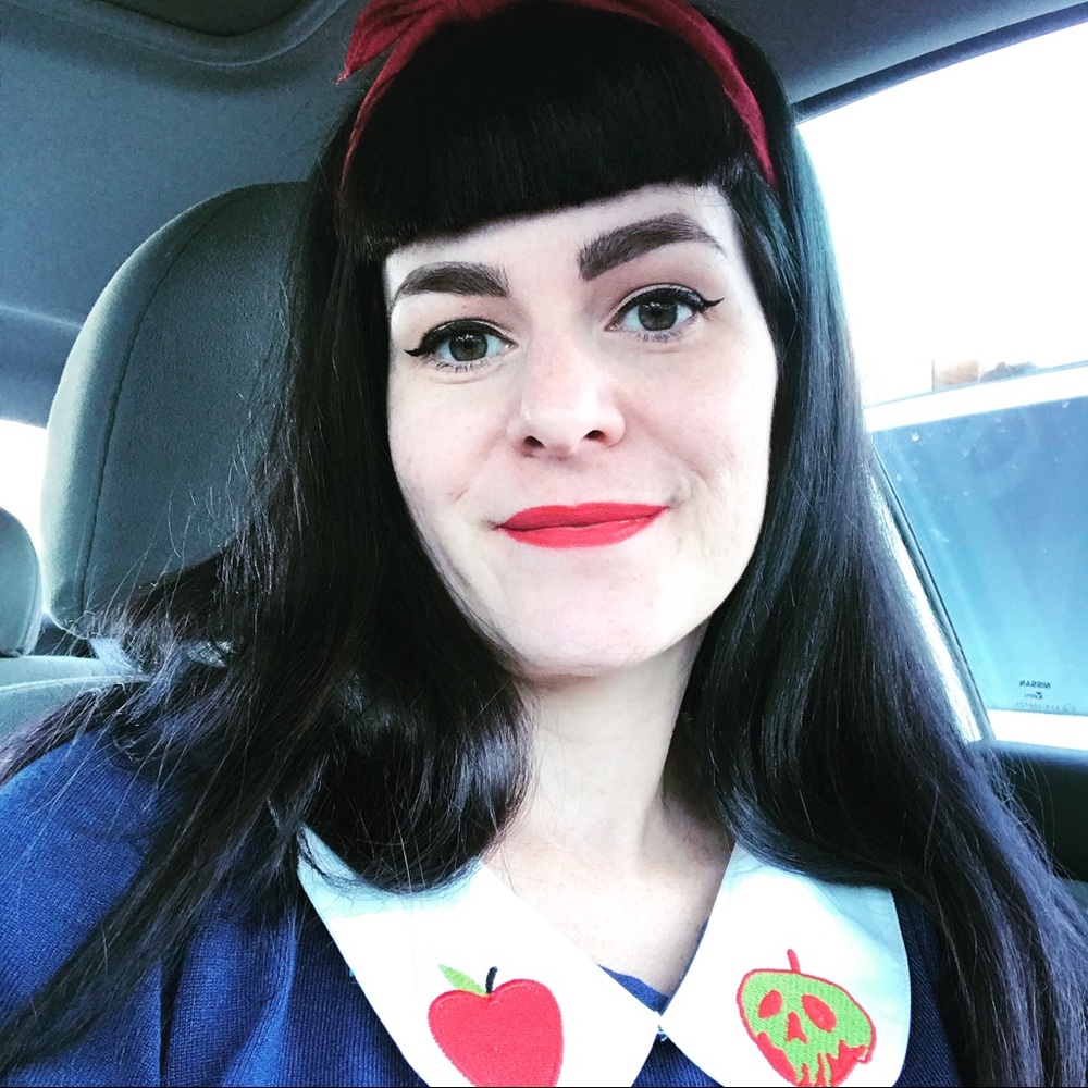 Meet your Posher, Stephanie